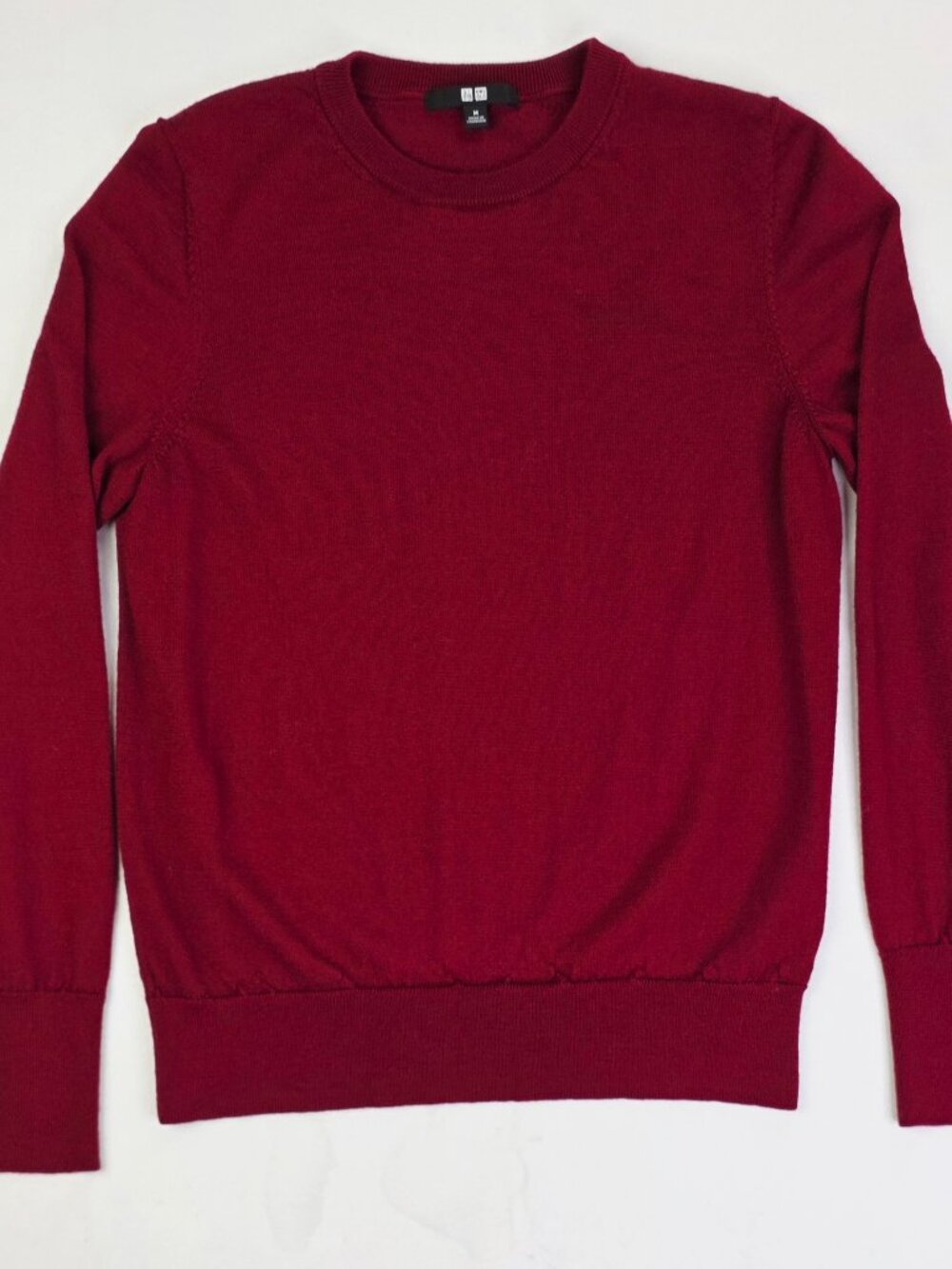 Uniqlo Burgundy Wool Womens Size Medium Long Sleeve Crew Neck Pullover Sweater